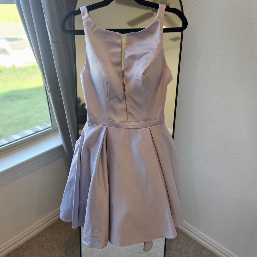 Elegant Lavender Sleeveless Dress
